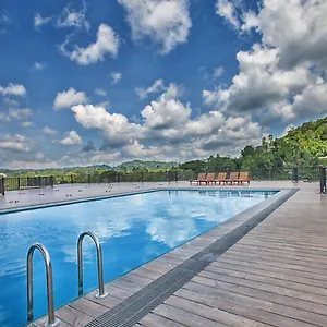 Oak Ray Regency Kandy
